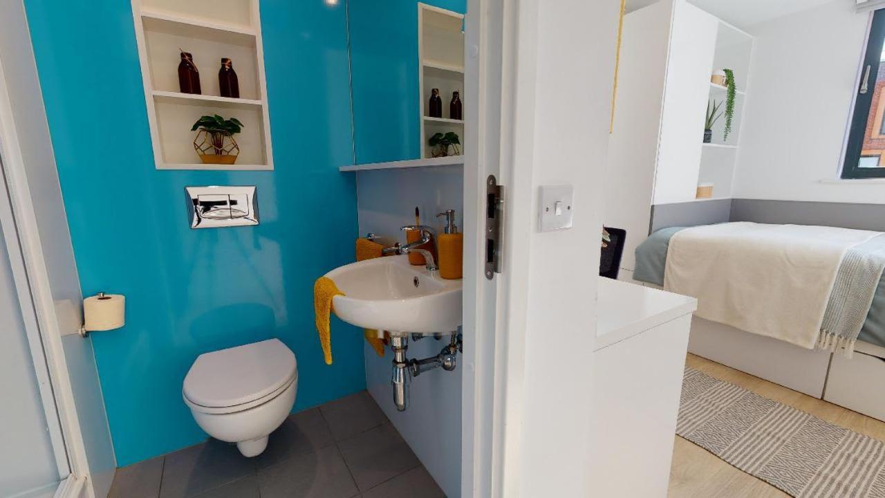 For Students Only Private Bedrooms With Shared Kitchen And Studios At Iq Haywood House In London Eksteriør billede